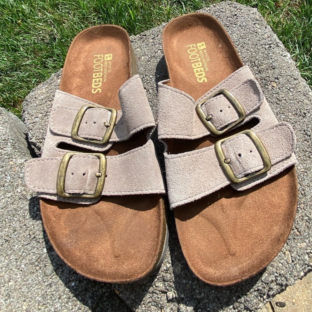 WHITE MOUNTAIN ‘FOOTBEDS’, STRAPPY SANDAL, SIZE 6 M, LEATHER UPPERS. BRST